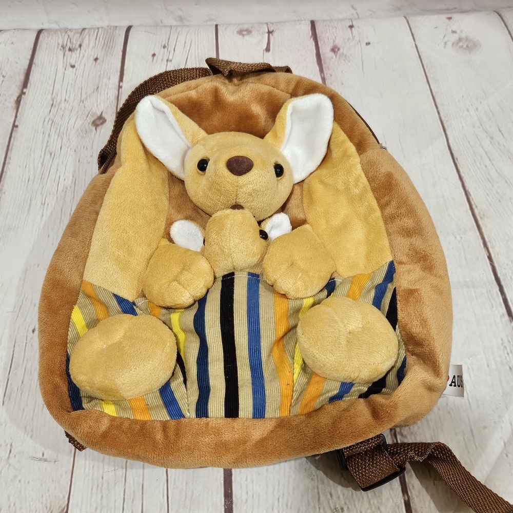I ❤️ AUS kangaroo plush backpack NWOT